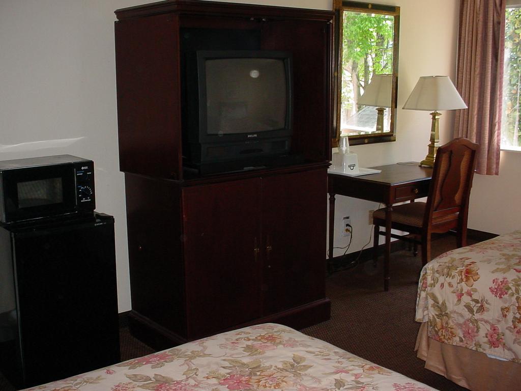 Rodeway Inn 蒙哥马利 客房 照片